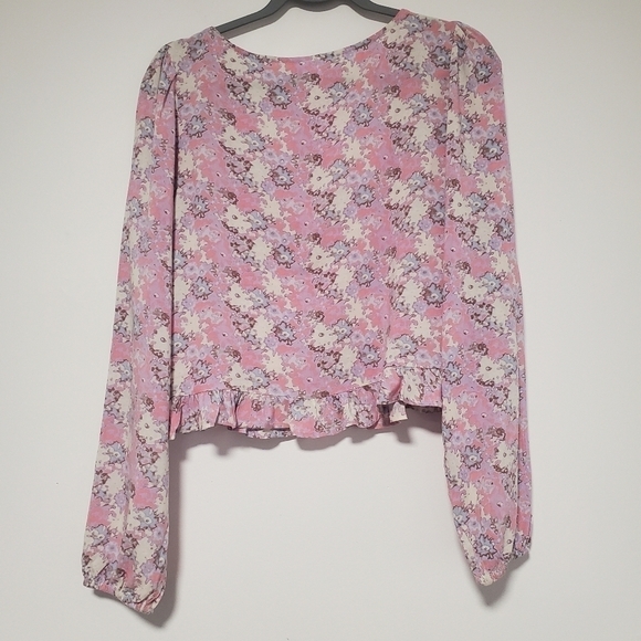 NWT Abound pink cinched front floral top in fade to flower haze - Picture 2 of 6